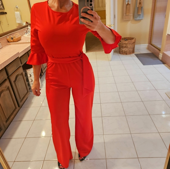 Womens Medium red half sleeve red Belted one piece pant jumpsuit with belt - Picture 12 of 12